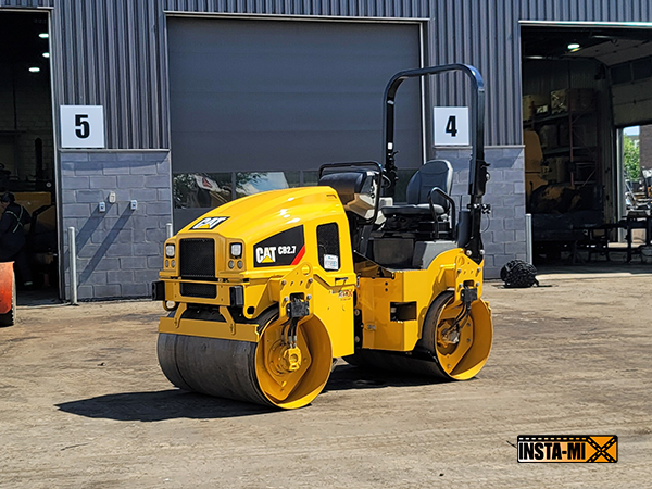Kit Adhésif Personnalisé Pour Compacteur Caterpillar CB2.7 - Autocollants Vinyle Décoratifs - OraInkJet